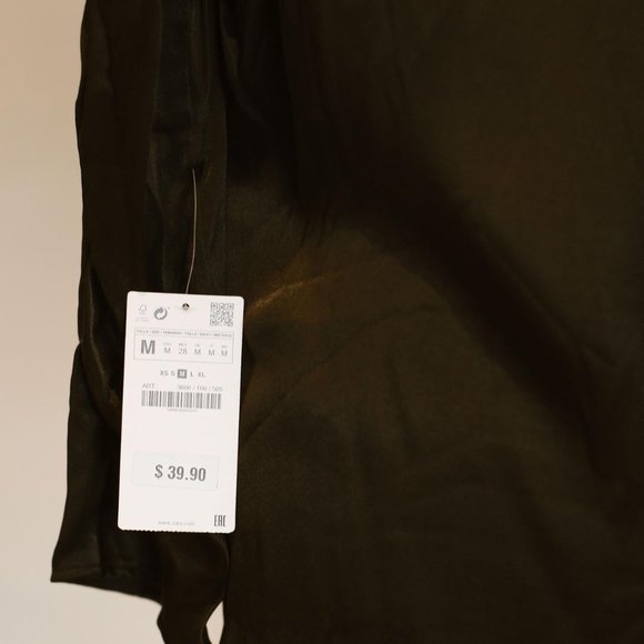 Top - Picture 2 of 3